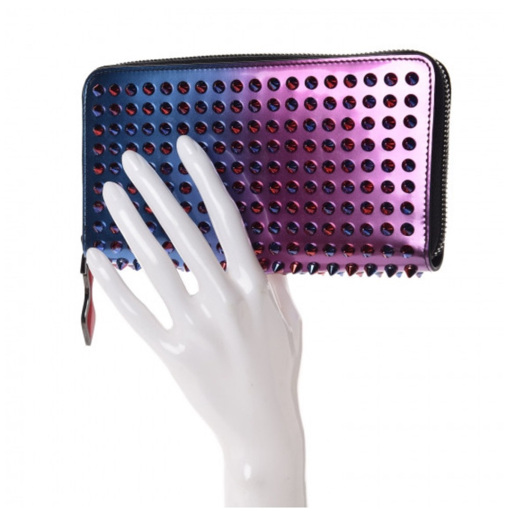 CHRISTIAN LOUBOUTIN patent Scarabe Spikes wallet